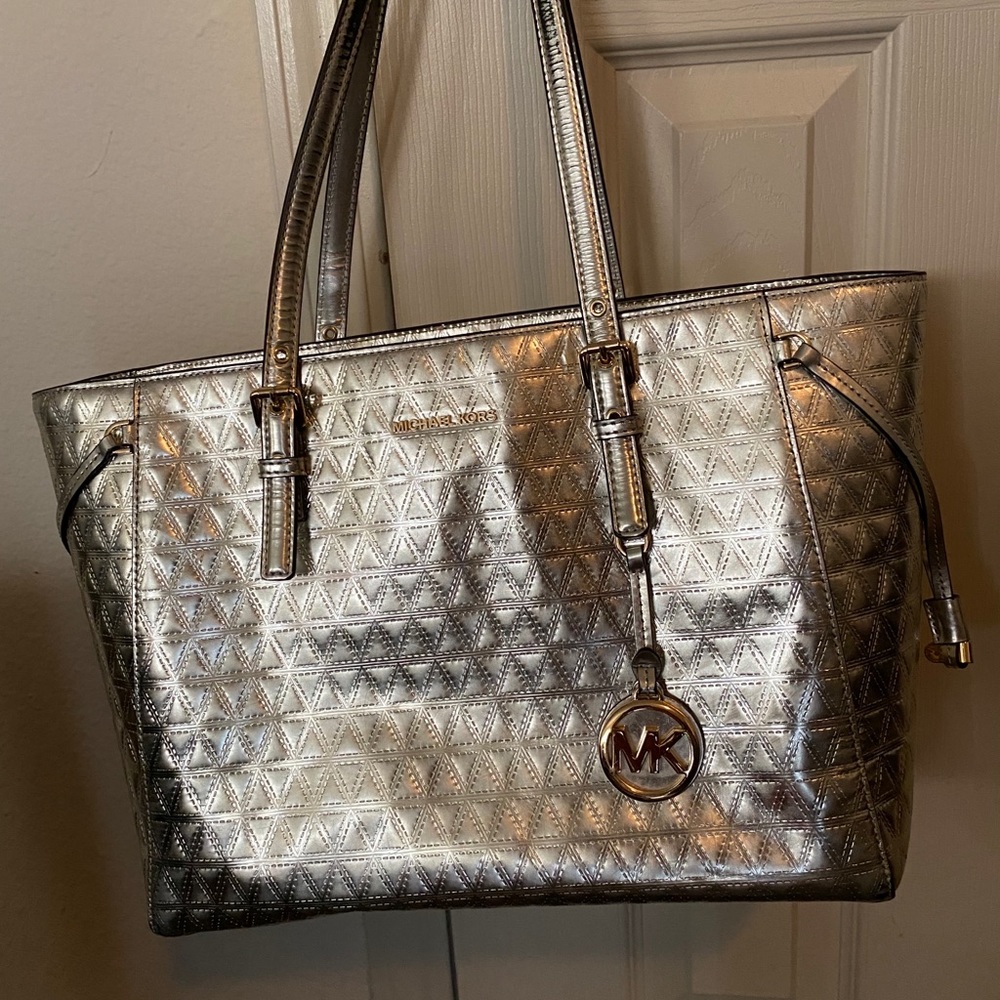 Michael Kors Metallic silver bag
